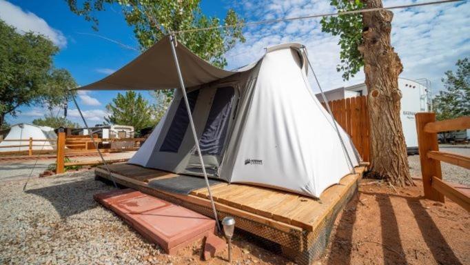 Funstays Glamping Setup Tent In Rv Park #2 Ok-T2 모아브 외부 사진