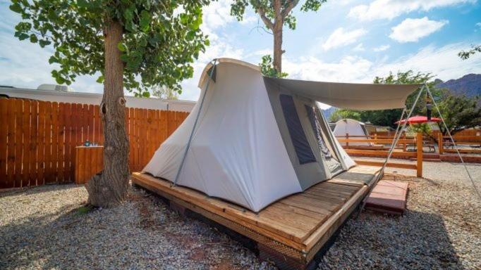 Funstays Glamping Setup Tent In Rv Park #2 Ok-T2 모아브 외부 사진