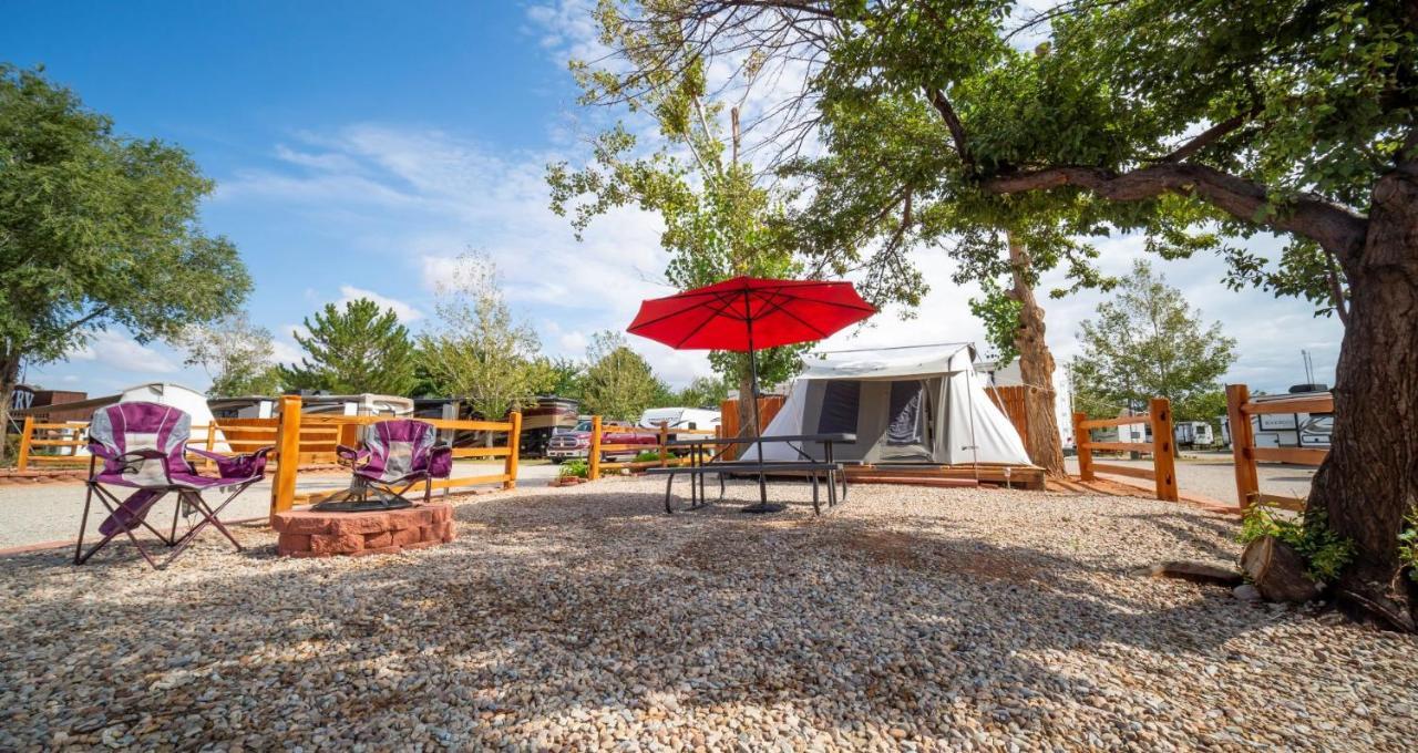 Funstays Glamping Setup Tent In Rv Park #2 Ok-T2 모아브 외부 사진